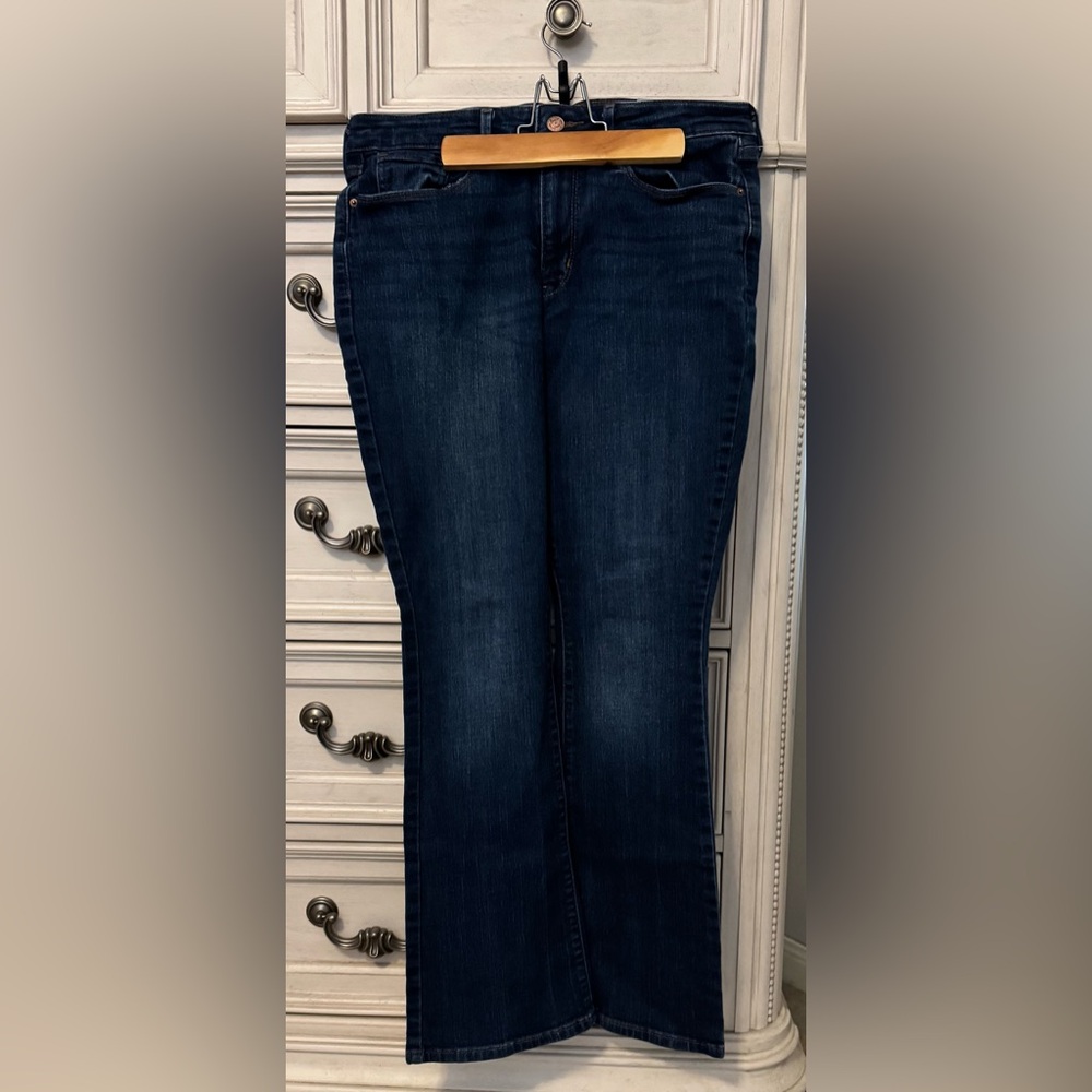 Women’s Levi's Denizen Jeans - Picture 3 of 8
